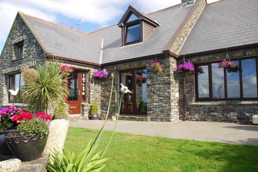 Carbery Cottage Guest Lodge